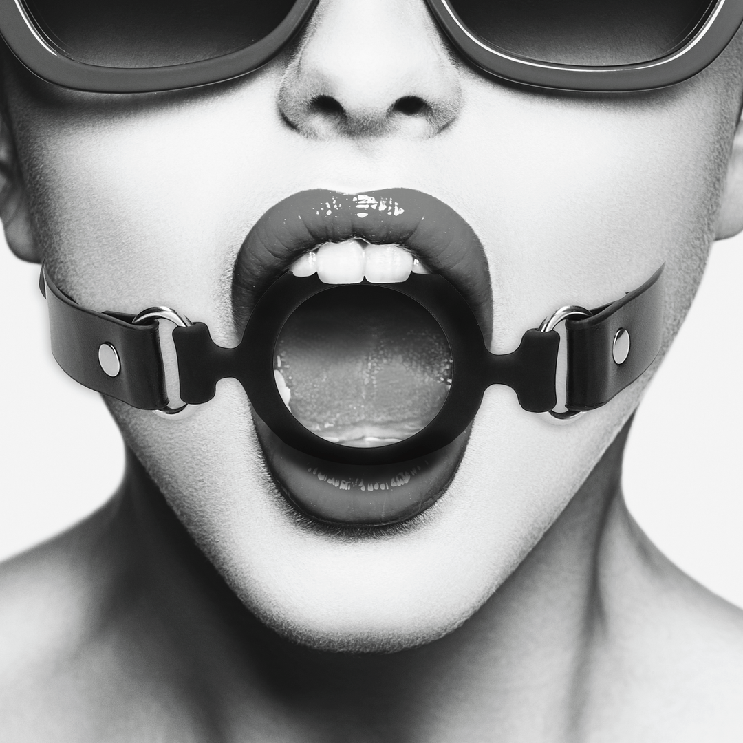 Silicone Ring Gag – Comfortable & Safe Play | Ouch!