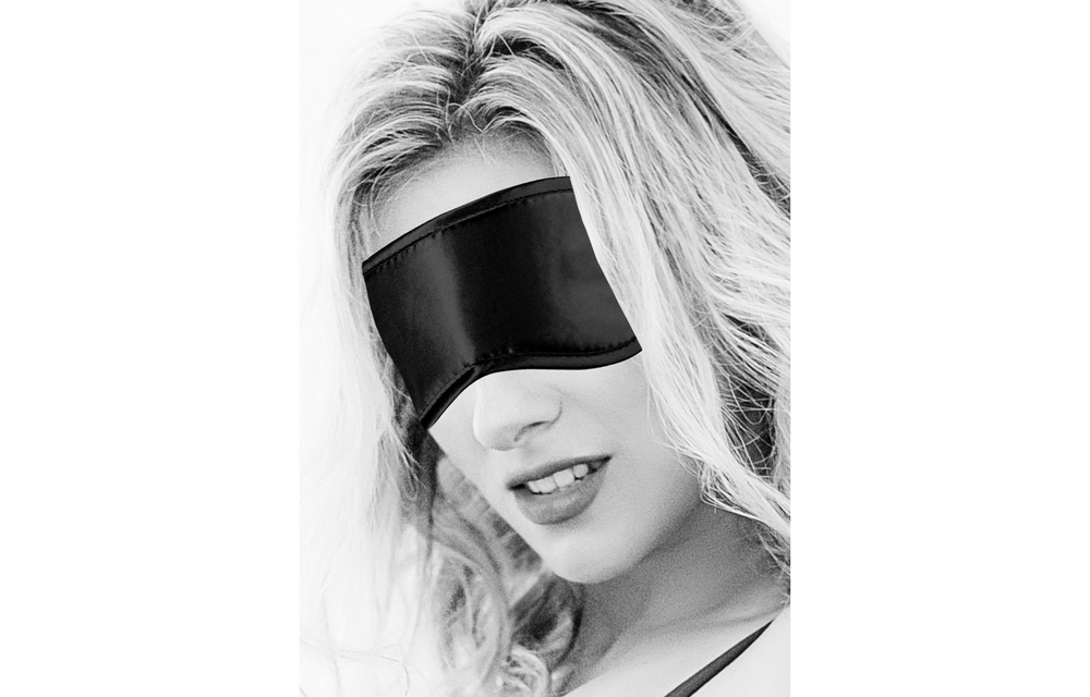 Satijnen Oogmasker Zwart | Mysterie & Passie Ervaren