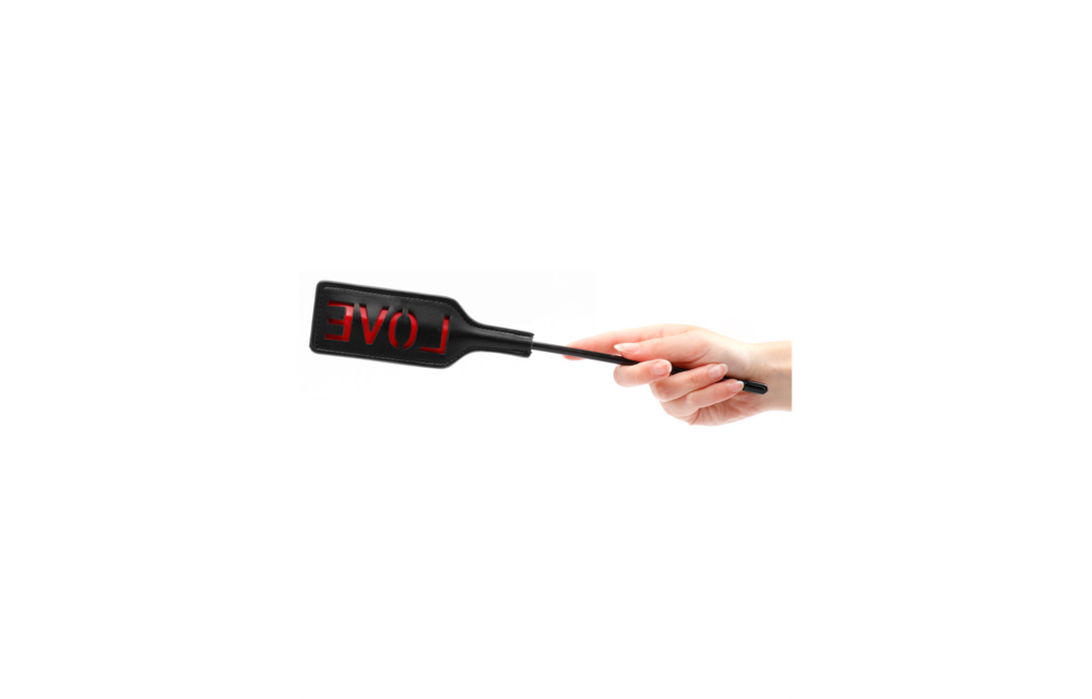 Peitsche Love: Liebevolle Disziplin mit einzigartigem Love-Muster