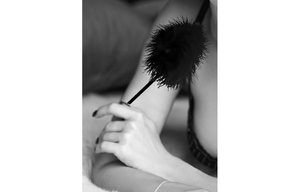 Tickle Feather 27 cm – Sensual Stimulation for Pleasure