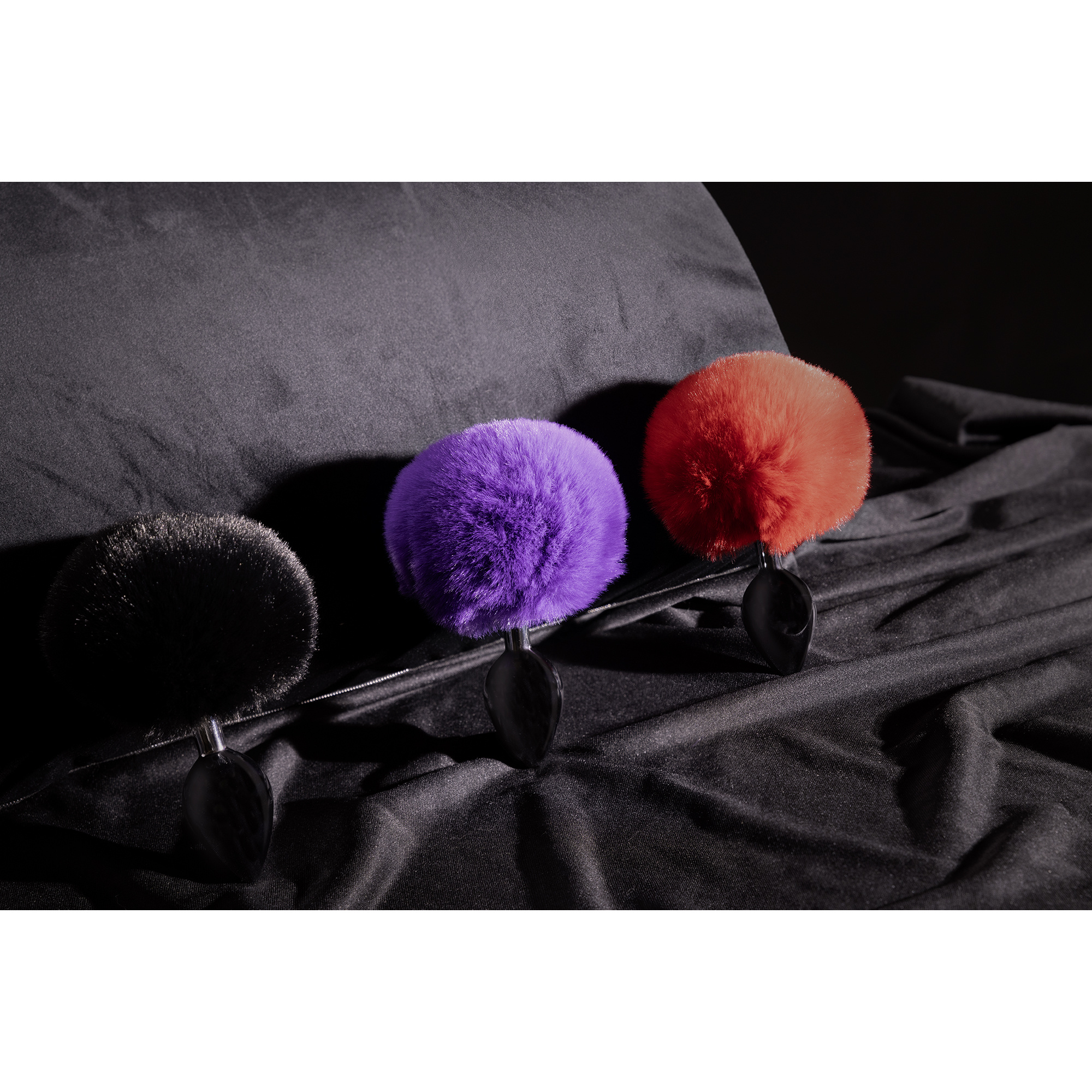 Konijnenstaart met metalen buttplug 9,3 cm – LED plezier