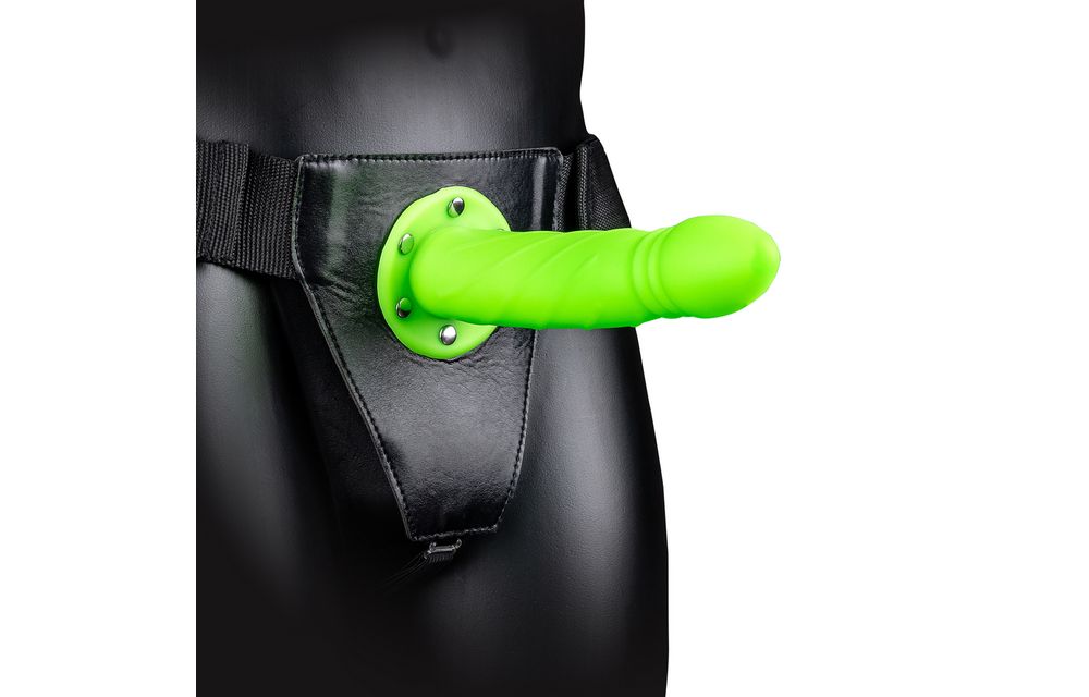 Glow in the Dark Twisted Hollow Strap-On - 8 / 20 cm - Neon Groen