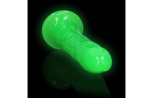 Slim Realistic Dildo 20 cm x 6.2 cm with Suction Cup Glow