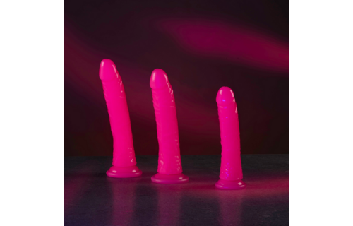 Slim Realistic Dildo 20 cm with Suction Cup and Glow in the Dark