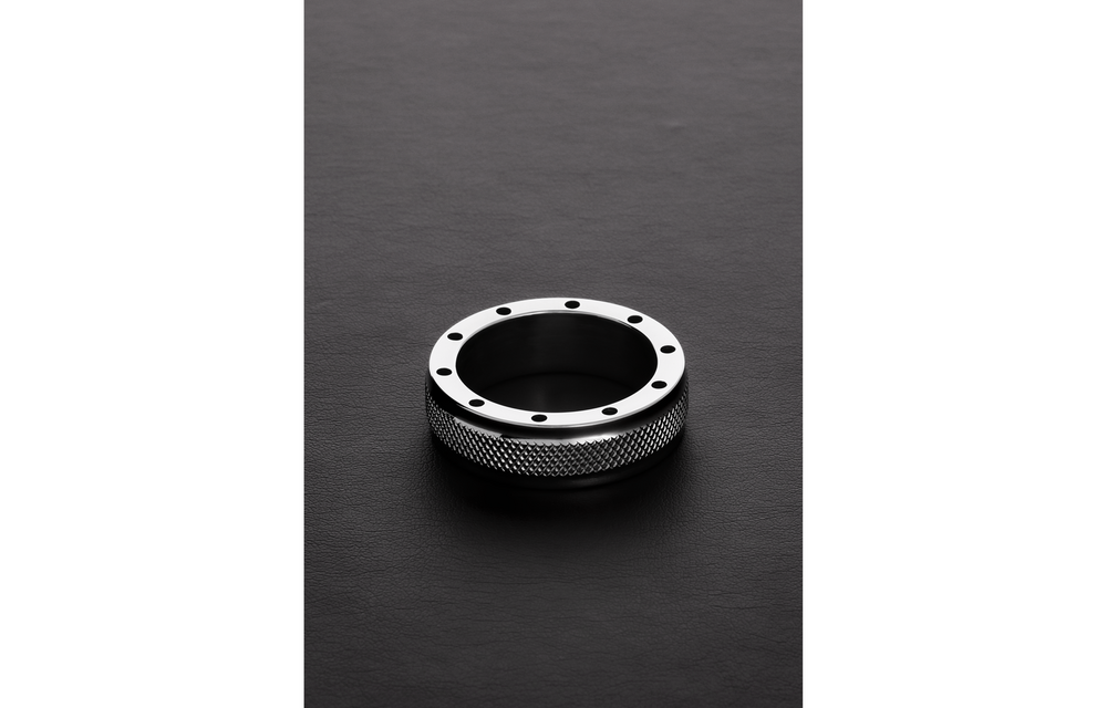 COOL und KNURL C-Ring | Kühler, starker und einzigartiger Cockring aus Stahl