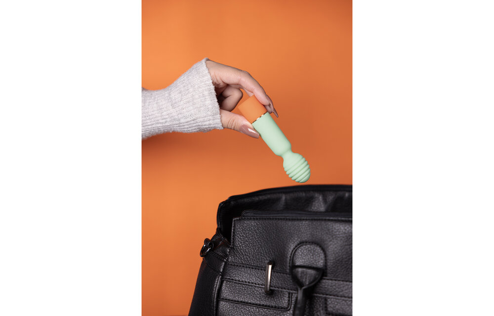 Ribbed Mini Vibrator Spring Sage USB Charger Compact