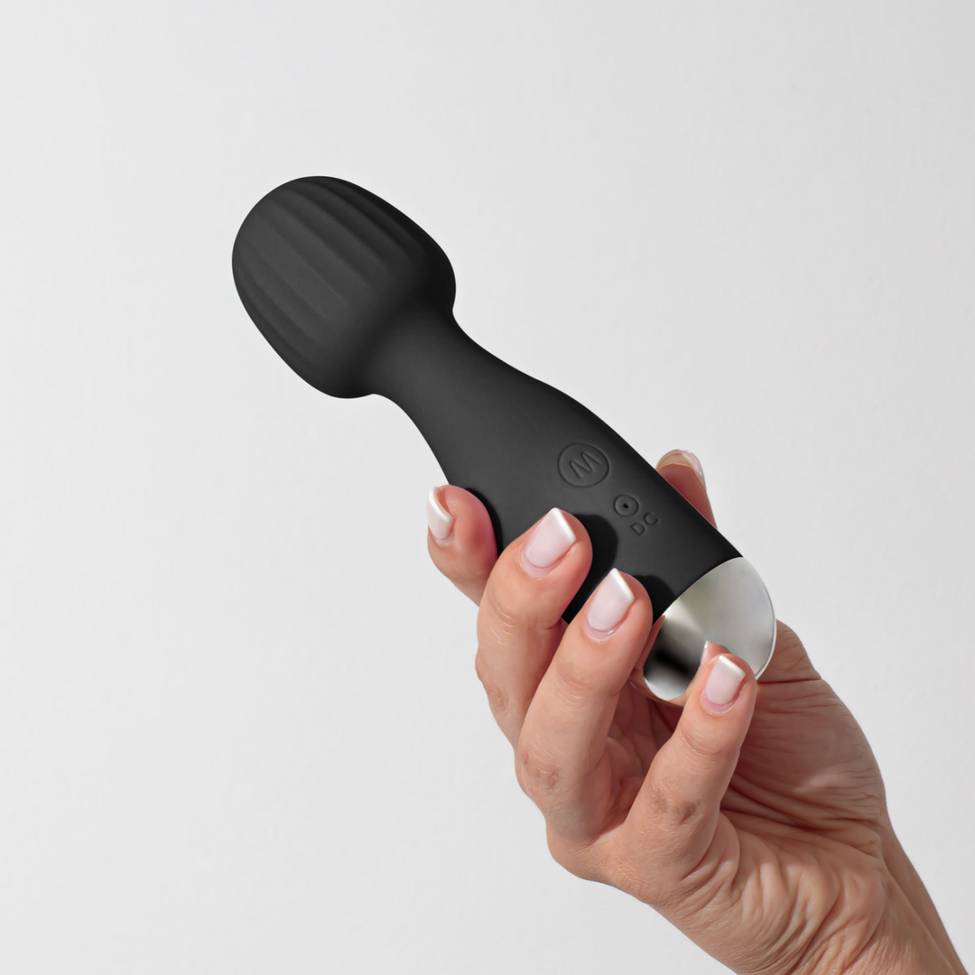 Wanderlust Mini Wand Massager Black – Powerful & Waterproof