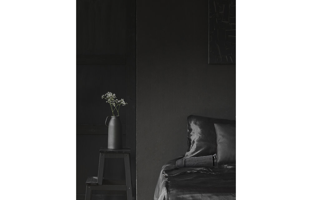 Extra dick, gerade, ohne Hoden, 9/23 cm, schwarz – RealRock PVC