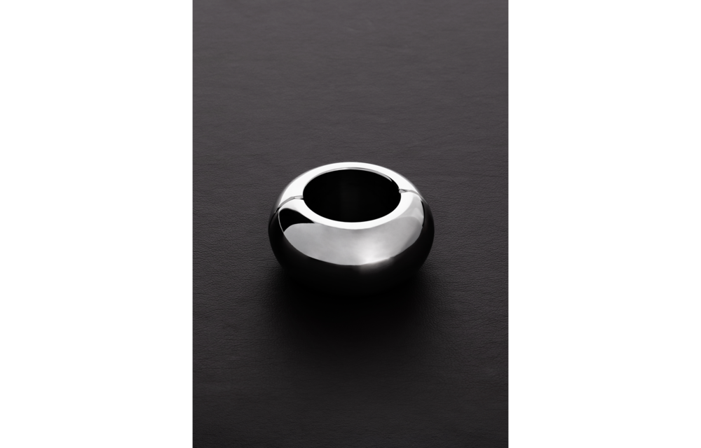 Oval Ball Stretcher Stainless Steel – Comfort & Style