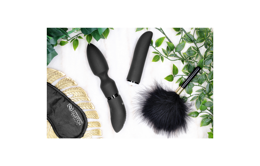 Pleasure Kit #4 – Versatile Vibrator with Attachments