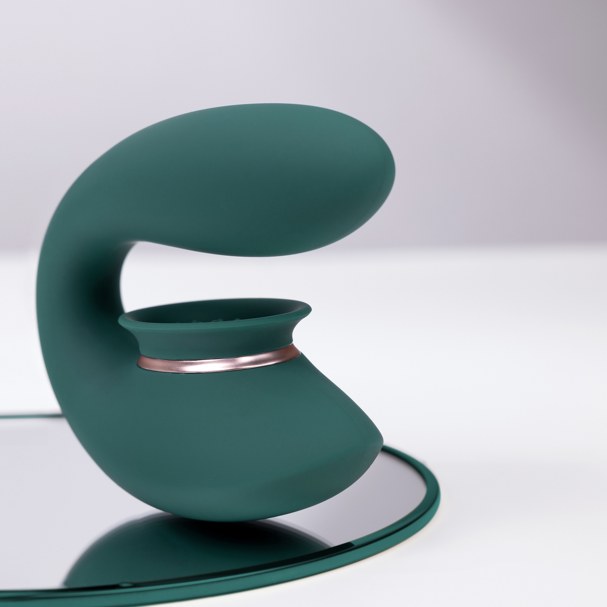 Twitch 3 Forest Green - Rechargeable Vibrator & Suction Cup Pleasure