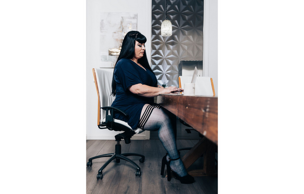 Debbie Blau Oberschenkellange Kniestrümpfe | Stilvoll & Business