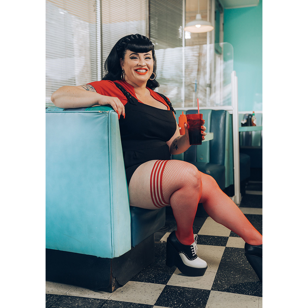 Rote Netzstrümpfe Sandra Oberschenkelhoch B – Stilvoll & bequem