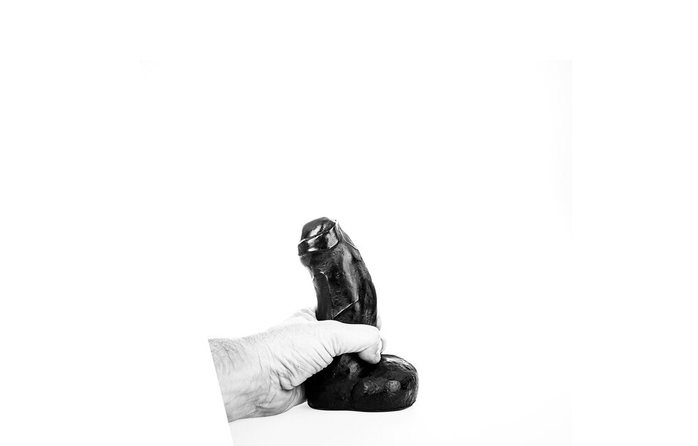 All Black AB 03 Dildo 17 cm – Soft, Realistic & Flexible