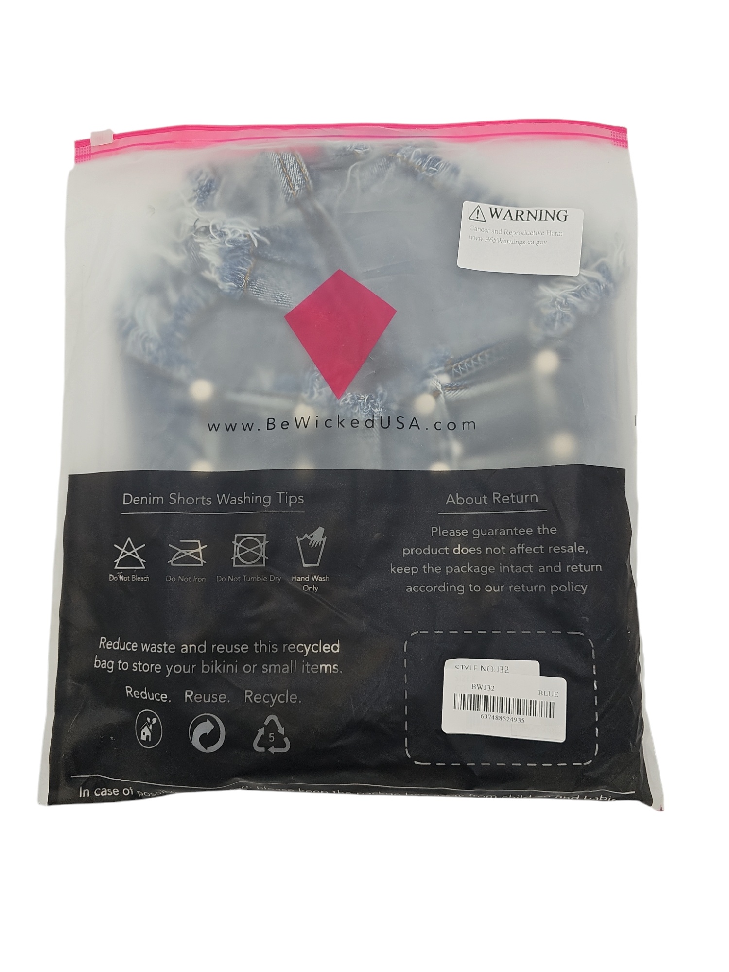 Lookin' For Love Shorts - Edgy Denim Met Ruwe Zoom | Bewicked