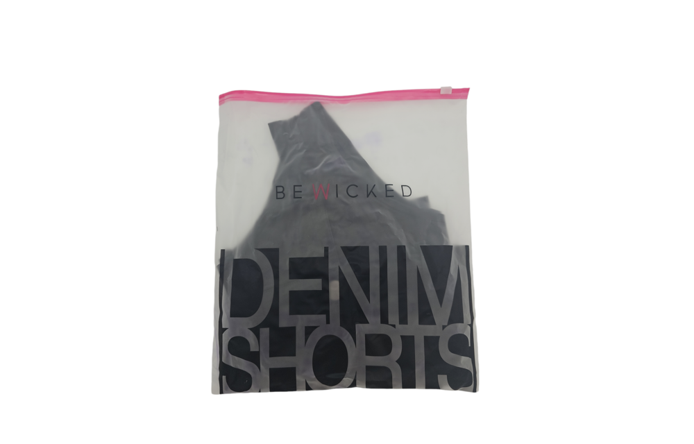 Suns Out Buns Out Shorts Schwarz | Stilvoll & gewagt von Bewicked