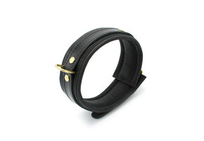 Shiny Black Leather BDSM Collar | Style & Comfort