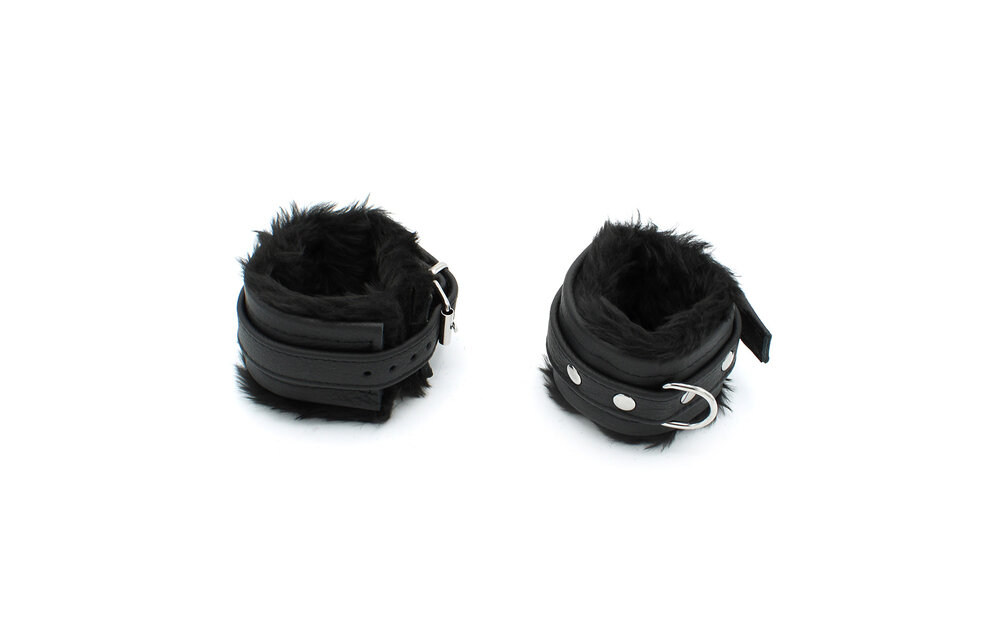 Black Leather Handcuffs With Soft Fluffy Comfort - Kiotos