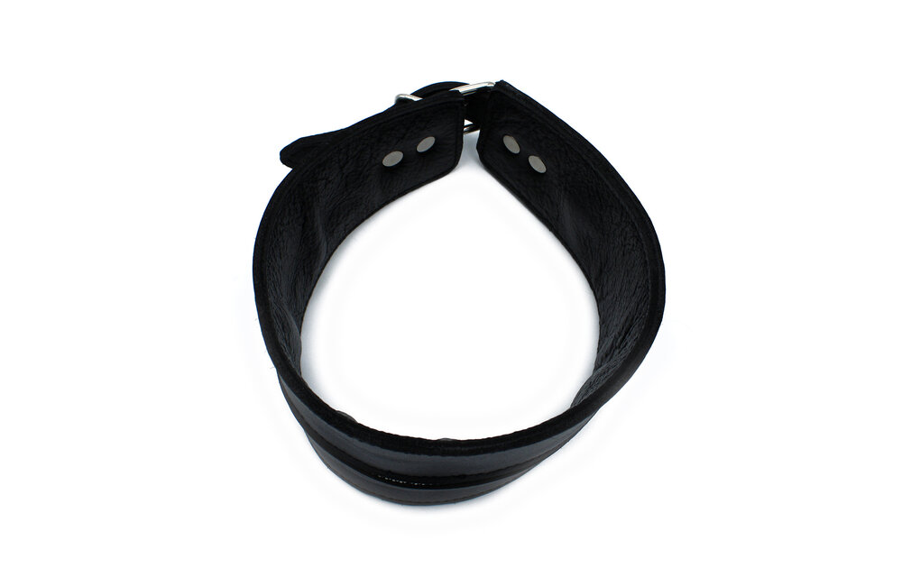 Zwarte Leren Hoge Halsband Met Rits – Stijlvol & Sterk