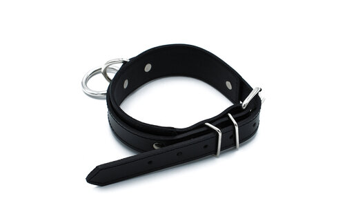 Schwarzes Lederhalsband mit großem O-Ring – verstellbar und robust