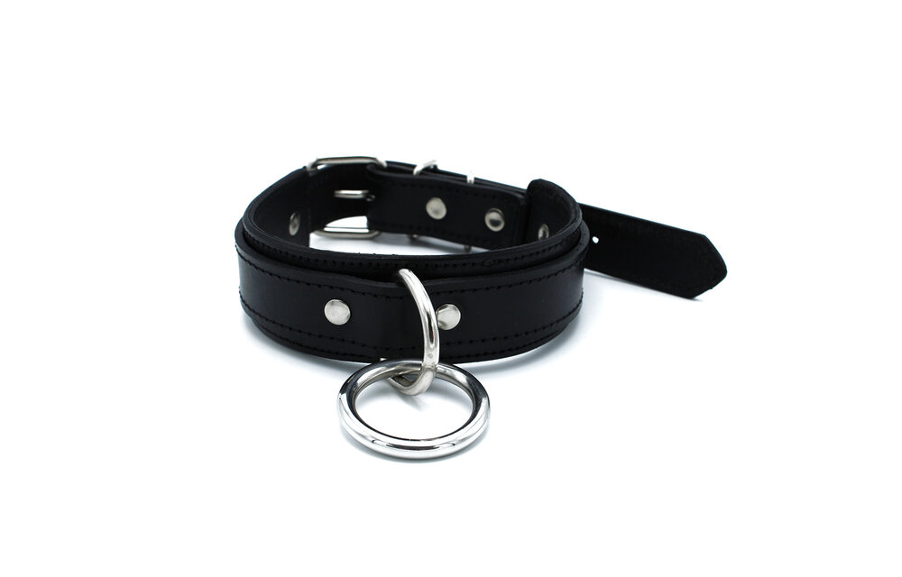 Zwarte Leren Halsband Met Grote O-Ring – Verstelbaar & Stoer
