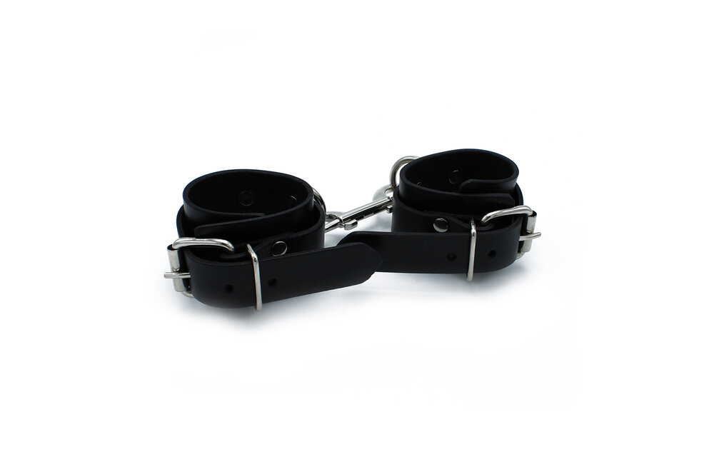 Black Leather Handcuffs With Chain – Stylish & Sturdy Buy