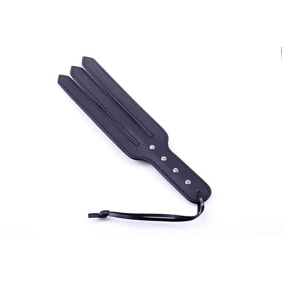 Zwarte Leren Paddle met 3 Flappen – Krachtig & Stijlvol