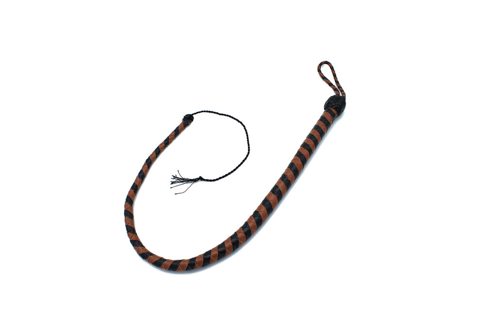Lederpeitsche 90 cm schwarz & braun – langlebig & vielseitig