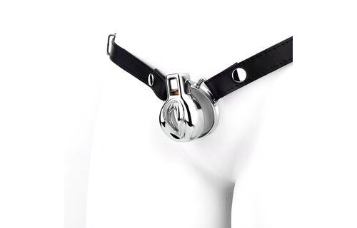 Ultra-Short Vulva Chastity Device With Adjustable PU Strap