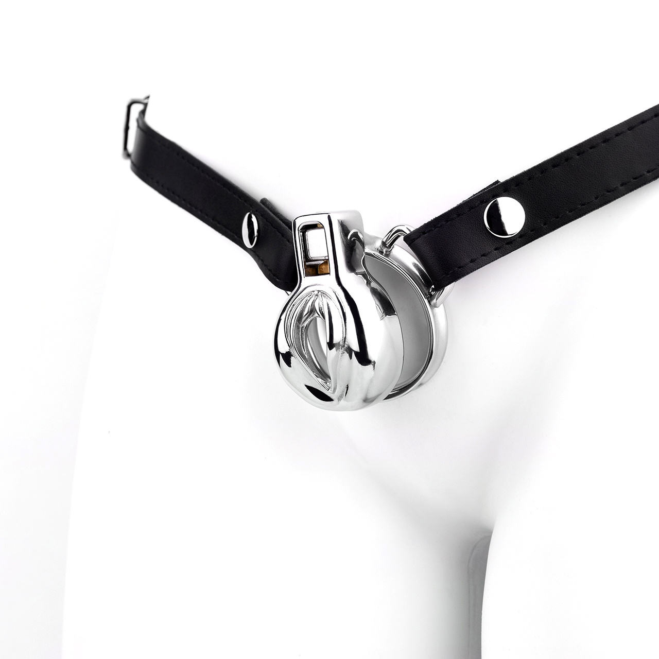 Ultrakurzes Keuschheitsgerät Vulva mit verstellbarem PU-Gurt