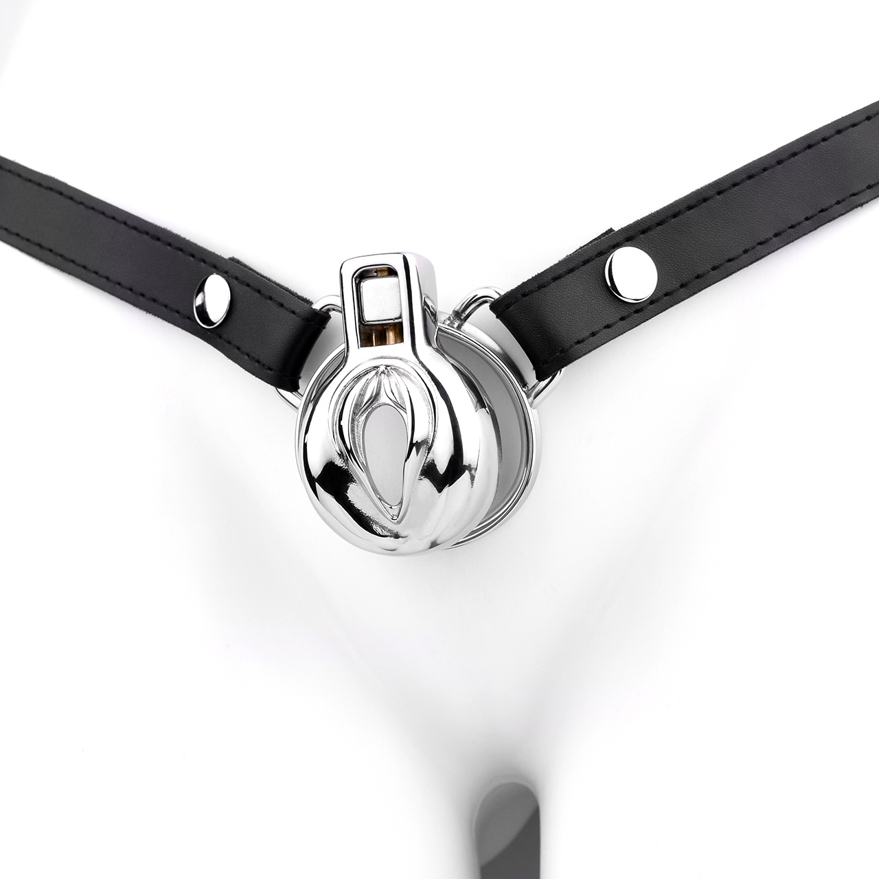 Ultra-Short Vulva Chastity Device With Adjustable PU Strap