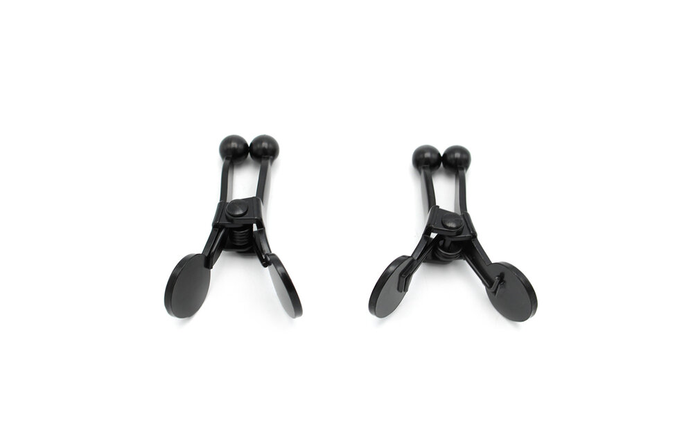 Nippelklemmen Mattschwarz mit Kugelspitzen – Stilvolles & intensives Vergnügen