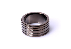 Schwarzer gerippter Cockring 40 mm | Kiotos Premium Edelstahl