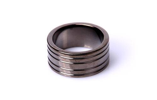 Schwarzer gerippter Cockring 40 mm | Kiotos Premium Edelstahl
