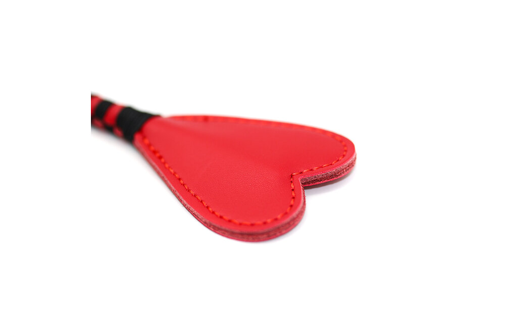 Heart-shaped Whip Luxury Leather & Steel | Perfect Lover
