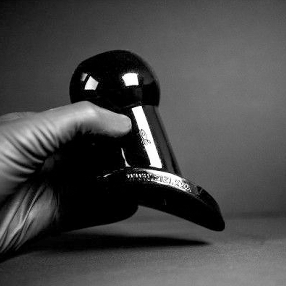 ZiZi Black Hole Tunnel Large 10 cm – Comfort & Intense Pleasure