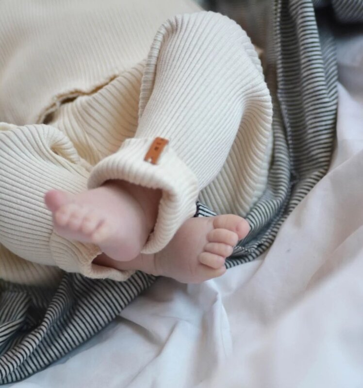 Nixnut Nixnut | Newborn rib legging Biscuit