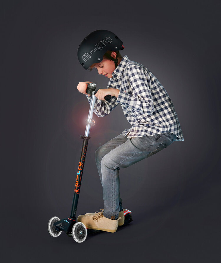 Micro Step Micro Step | Maxi deluxe LED zwart