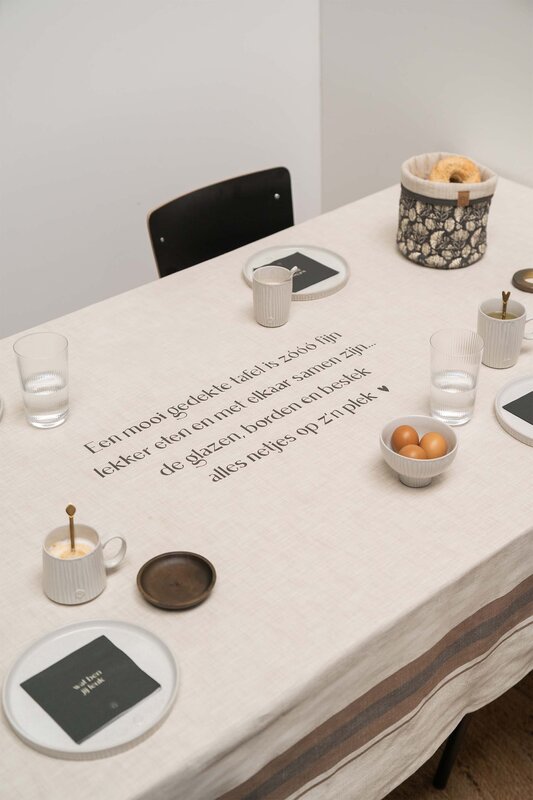 Zusss Zusss | Tafelkleed mooi gedekte tafel 250x150cm peper en zout