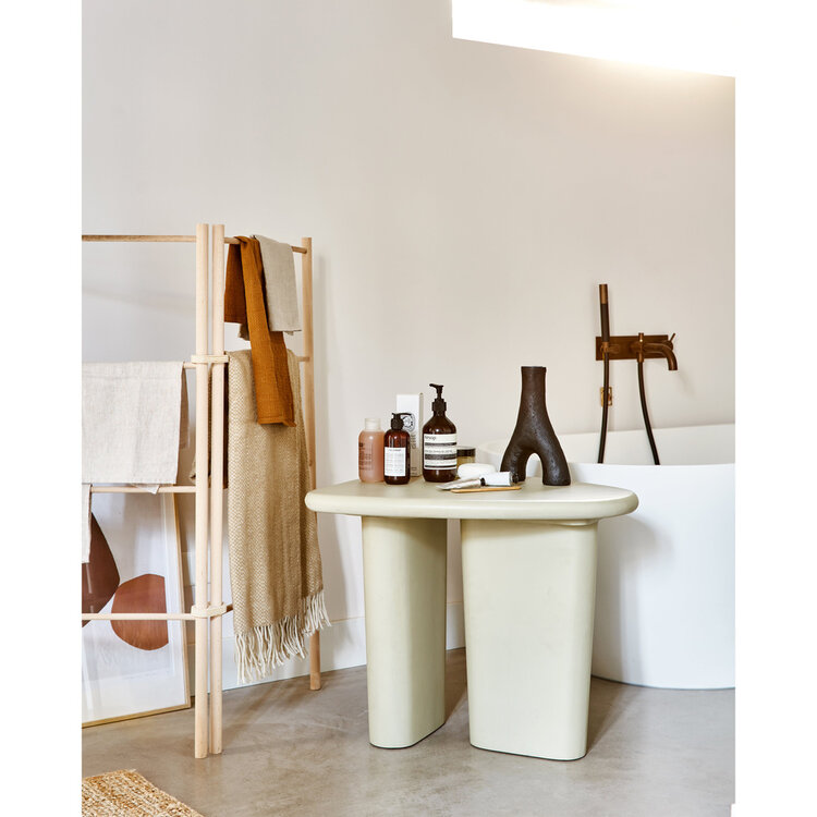 vtwonen vtwonen | Bijzettafel Beach small mango hout clay