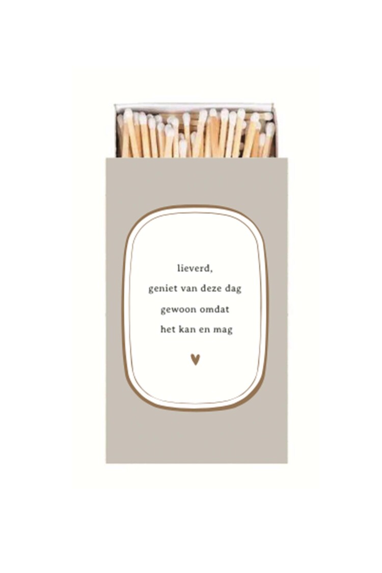 Zusss Zusss | Lucifers zand geniet van deze dag