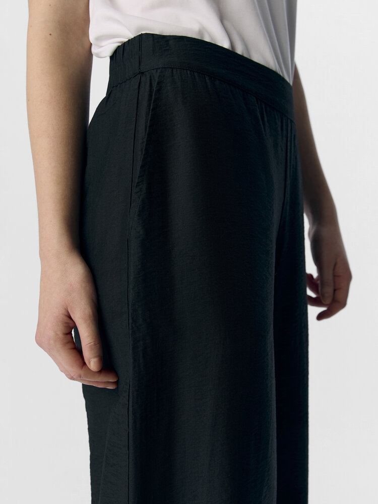 Object Object | Broek Yui black