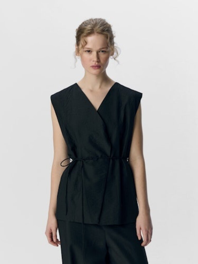 Object Object | Wikkelgilet Yui zwart