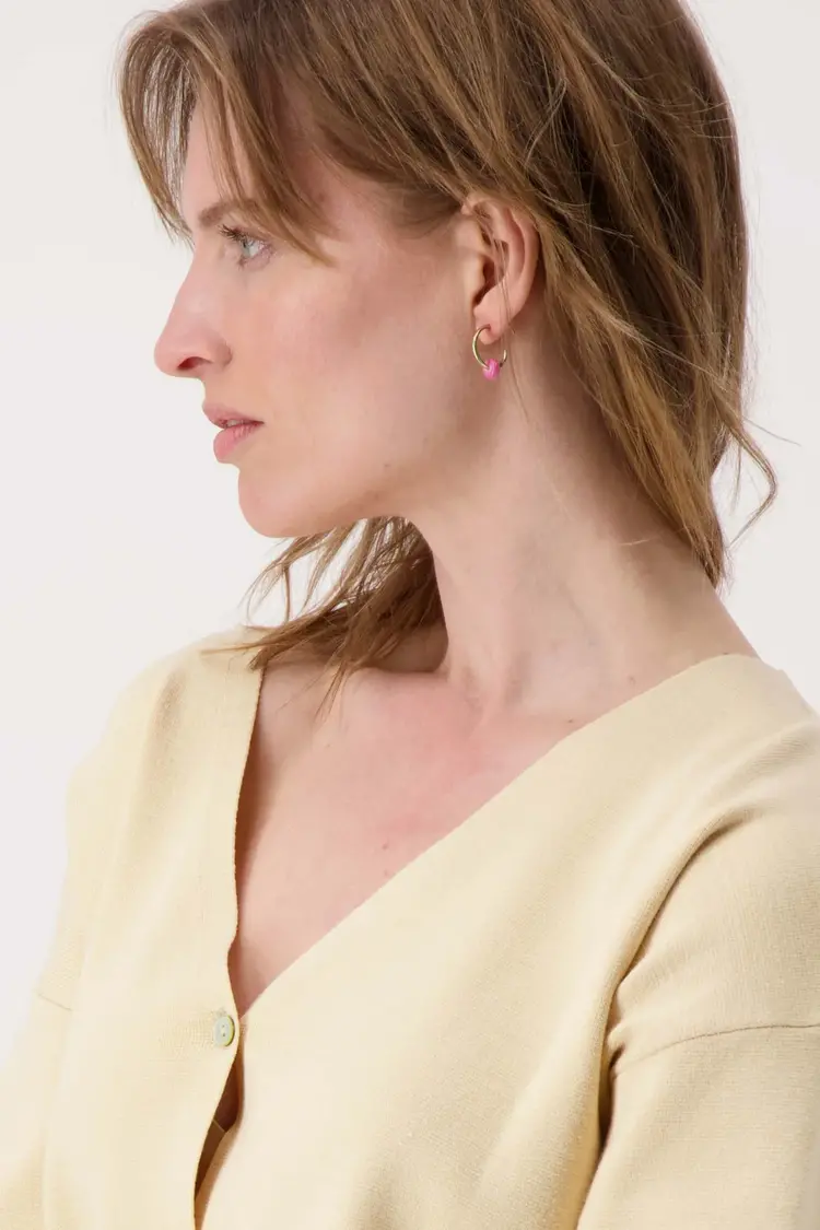 Zusss Zusss | Oorbellen met rondje felroze