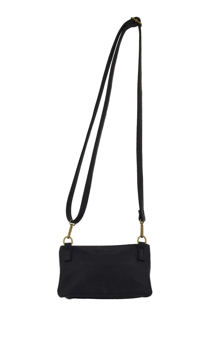 Zusss Zusss | Schoudertasje met flap en kwastjes zwart