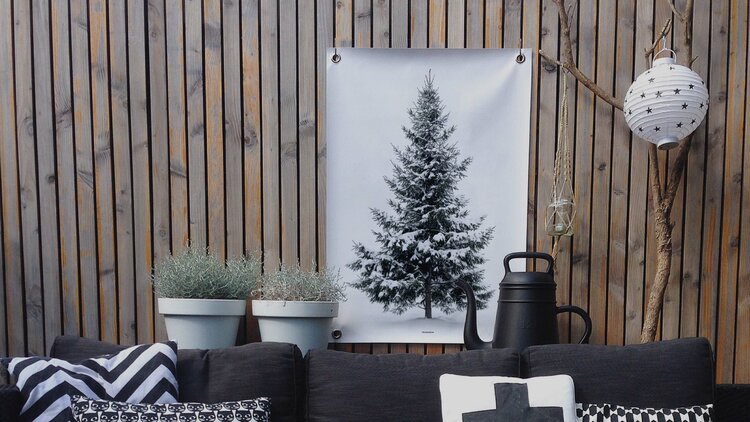 Villa Madelief VM | Tuinposter Dennenboom