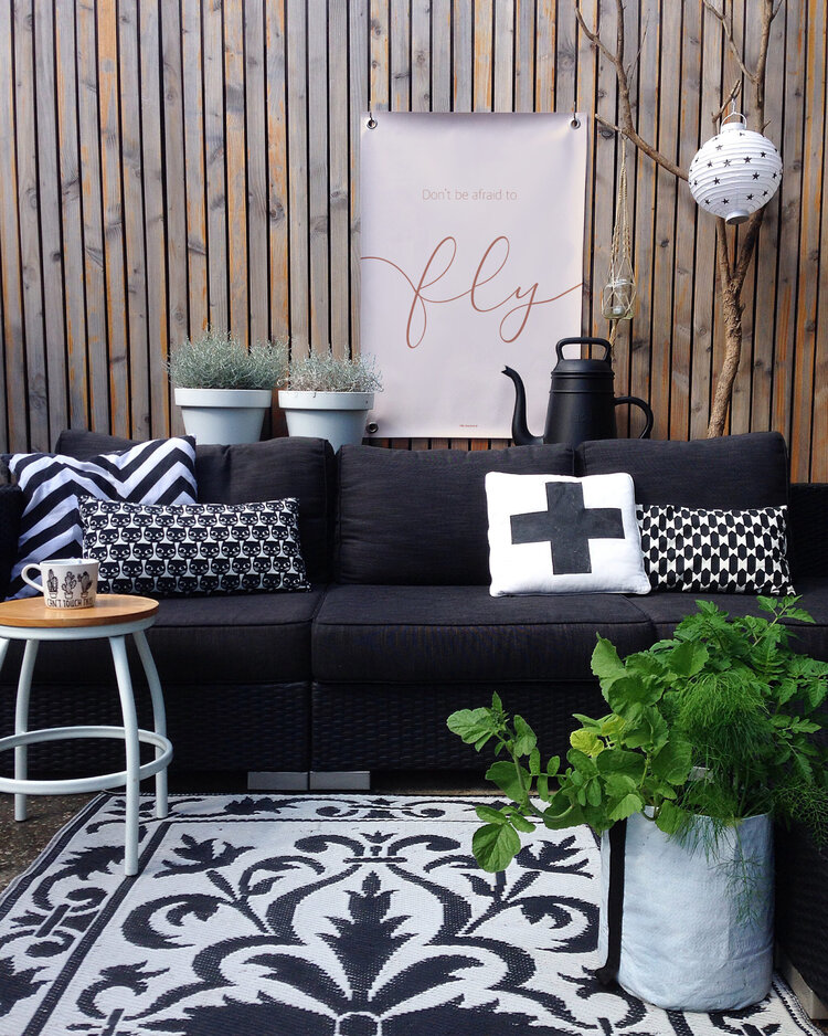 Villa Madelief VM | Tuinposter don't be afraid roze