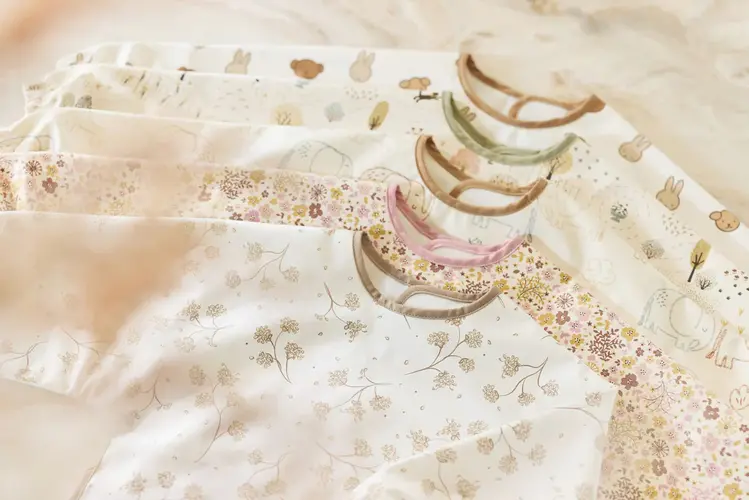 Jollein Jollein | Slab waterproof met mouw flower fairies