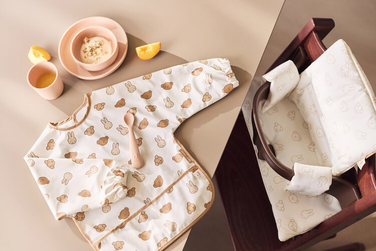 Jollein Jollein | Slab waterproof met mouw miffy and friends