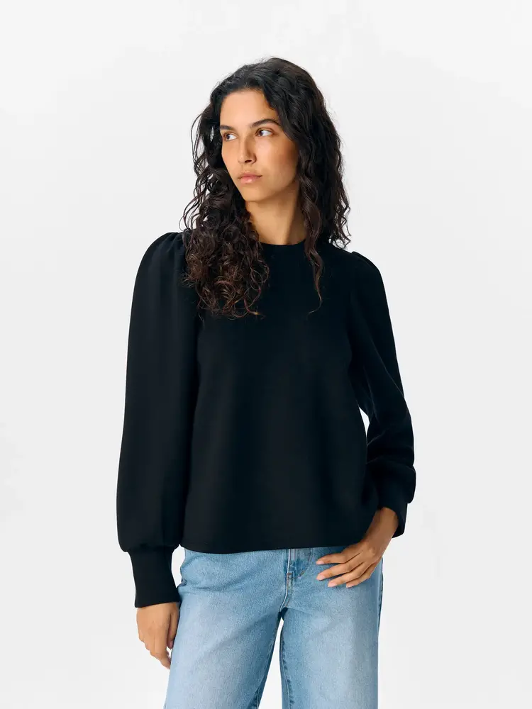 Object Object | Trui Andrea zwart